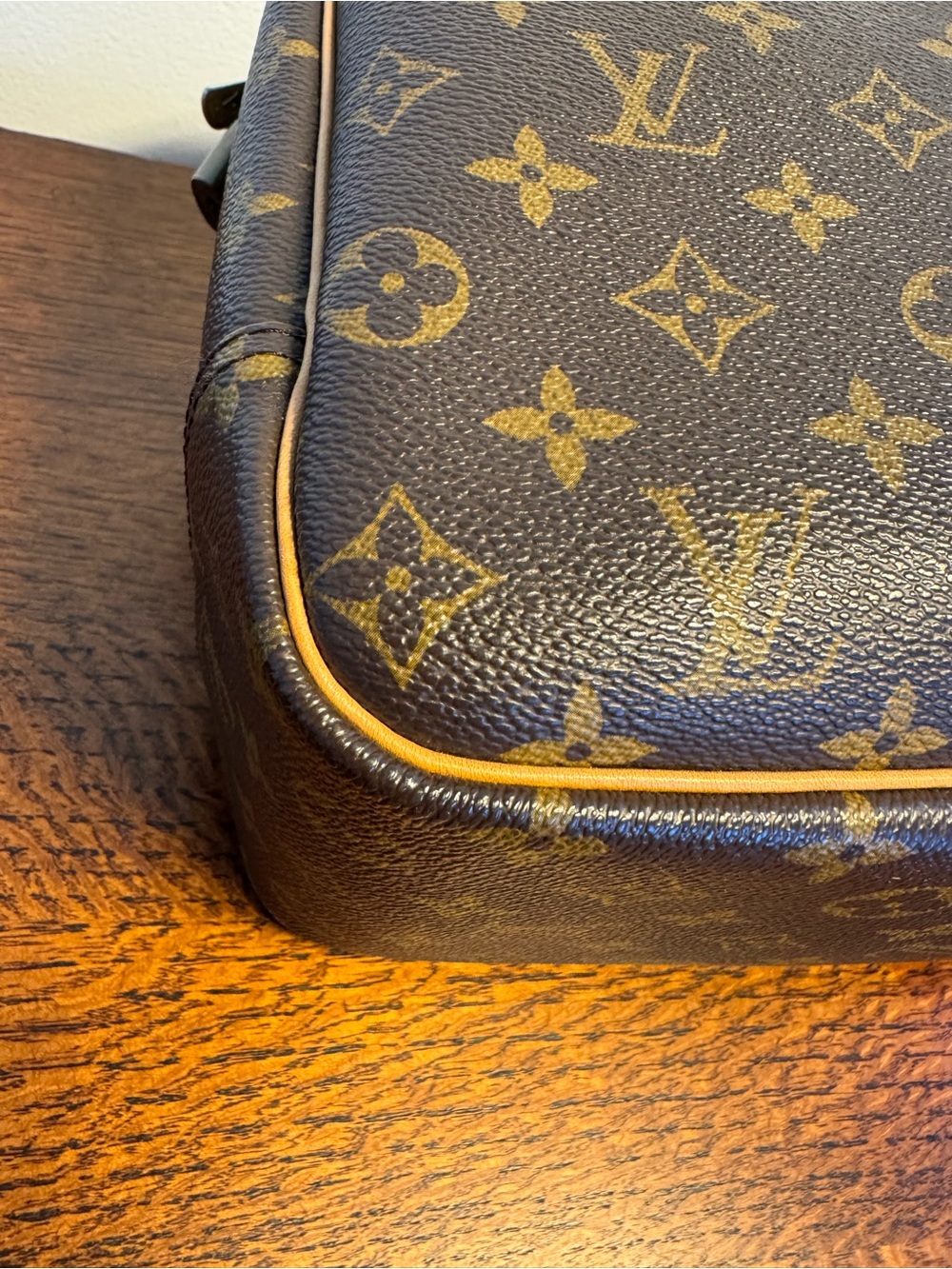 Louis Vuitton Vintage Deauville Monogram Bag with COA - Picture 6 of 16